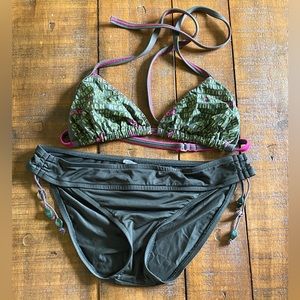 REACTION KENNETH COLE BATHING SUIT SET